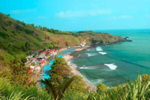Keindahan Pantai Menganti di Kebumen Pesona Pasir Putih dan Tebing Eksotis