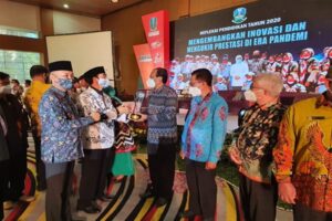 Cabang Dinas Pendidikan Wilayah Kediri Raih Prestasi Tertinggi di Jawa Timur
