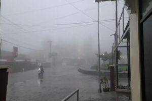 Cuaca Ekstrem Mengancam Yogyakarta Dua Badai Siklon Muncul di Samudera Hindia