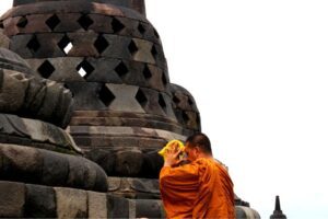 80 Biksuni dari 11 Negara Beribadah di Candi Borobudur dan Beri Penghargaan untuk Perempuan Berjasa