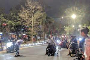 Aksi Balap Liar di Surabaya Saat Dini Hari Resahkan Pengguna Jalan