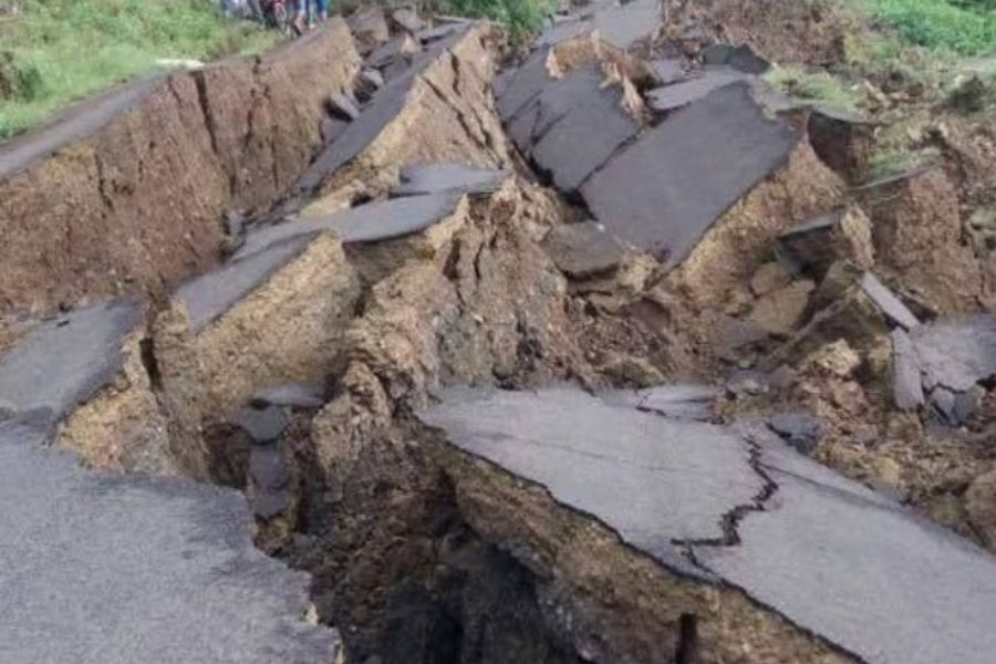 Banjir Bandang di Bojonegoro, Jembatan Antar Dusun Ambruk, Warga Kesulitan Akses