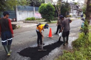 Banyuwangi Genjot Perbaikan Jalan Menjelang Arus Mudik Lebaran 2025
