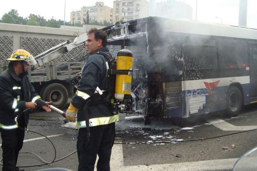 Bus PO Haryanto Terbakar di Tol Krapyak Semarang, Hanya Tersisa Kerangka