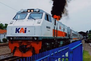 Kebakaran Tiga Gerbong Kereta di Stasiun Tugu Jogja, Penyebab Masih Diselidiki