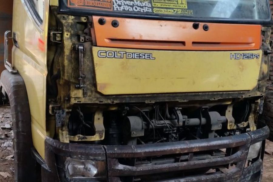 Kecelakaan Truk Boks di Klaten Muatan Frozen Terguling di Jalan Lingkar Selatan