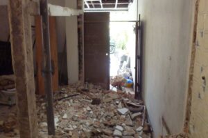 Kondisi Memprihatinkan! Atap SDN 2 Purwosari Kudus Ambruk, Kegiatan Belajar Terpaksa Dipindahkan