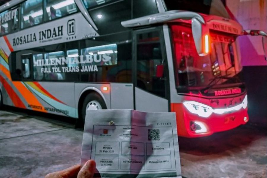 Lonjakan Permintaan Tiket Bus Malam di Lamongan Jelang Lebaran 2025
