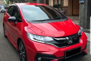 Penemuan Mayat Pria Tanpa Identitas di Mobil Merah Gegerkan Warga Bantul
