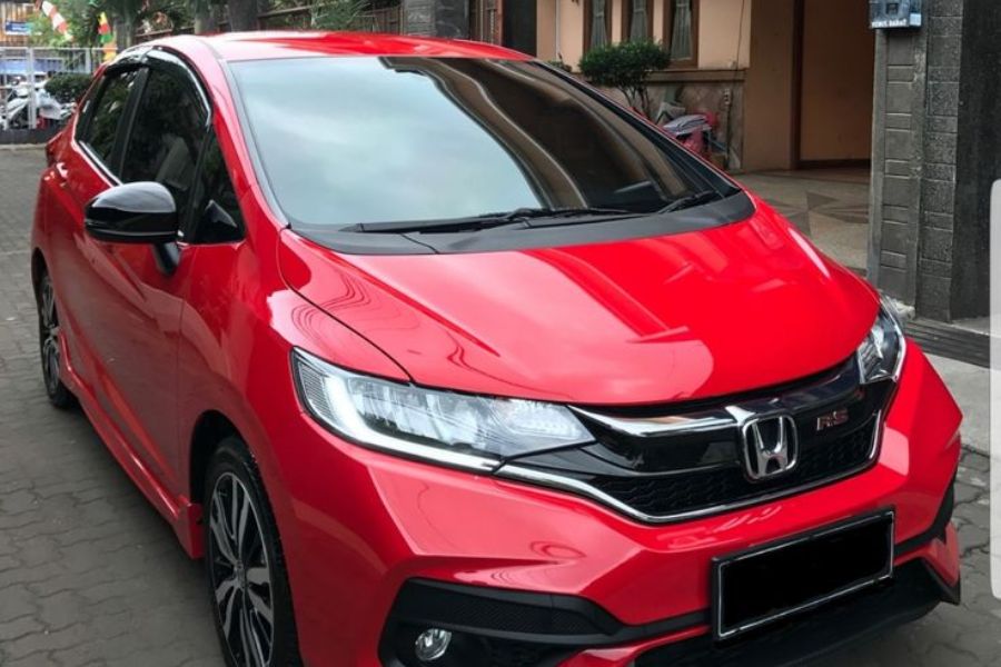 Penemuan Mayat Pria Tanpa Identitas di Mobil Merah Gegerkan Warga Bantul