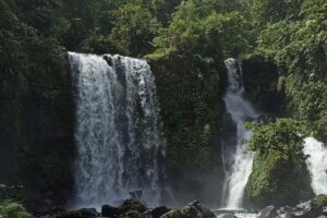 Pesona Curug Jenggala Keindahan Air Terjun Eksotis di Banyumas