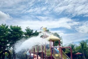 Owabong Waterpark Purbalingga: Destinasi Wisata Keluarga dengan Wahana Seru