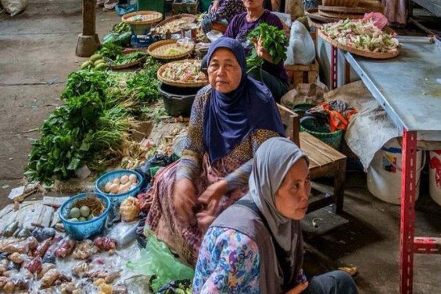 Harga Sembako Jawa Timur 11 April 2025 Telur dan Cabai Besar Turun, Cabai Rawit Meroket