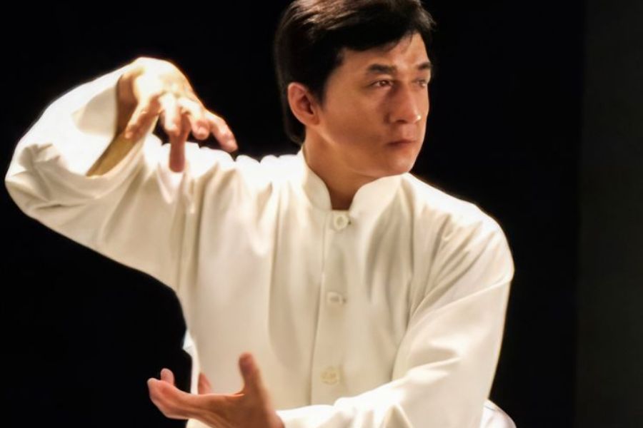 Jackie Chan Kembali Beraksi! Ini Sinopsis dan Fakta Menarik Film Karate Kid Legends 2025