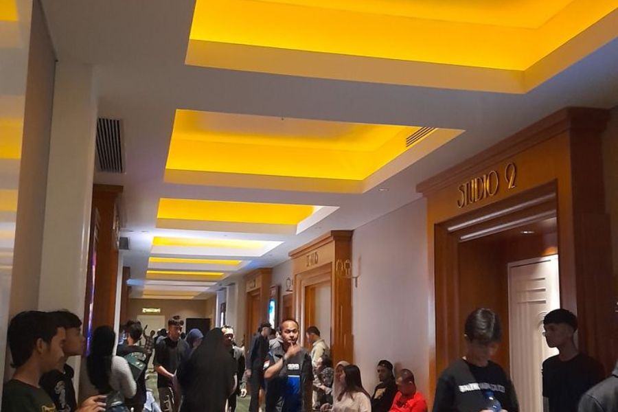Jadwal Bioskop Surabaya Hari Ini 27 April 2025 Tiket Murah, Film Seru!