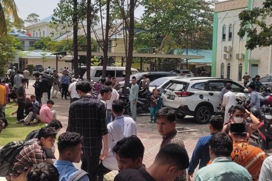 Pemutihan Pajak Kendaraan 2025 di Jawa Tengah, Antusiasme Warga Semarang Membludak!