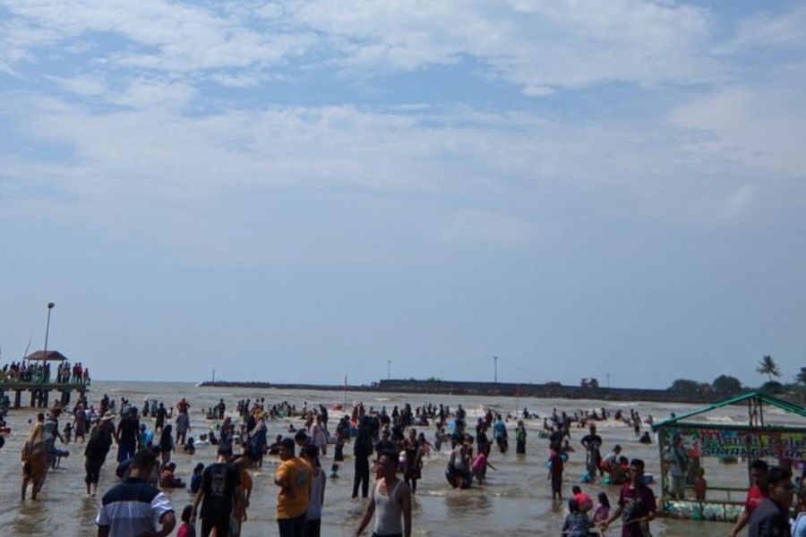 Tragedi di Pantai Parangtritis Andreas Hilang Terseret Ombak Saat Liburan
