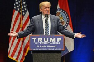 Trump Terapkan Tarif Impor Baru Global dan Resiprokal, Indonesia Termasuk Kena Dampaknya