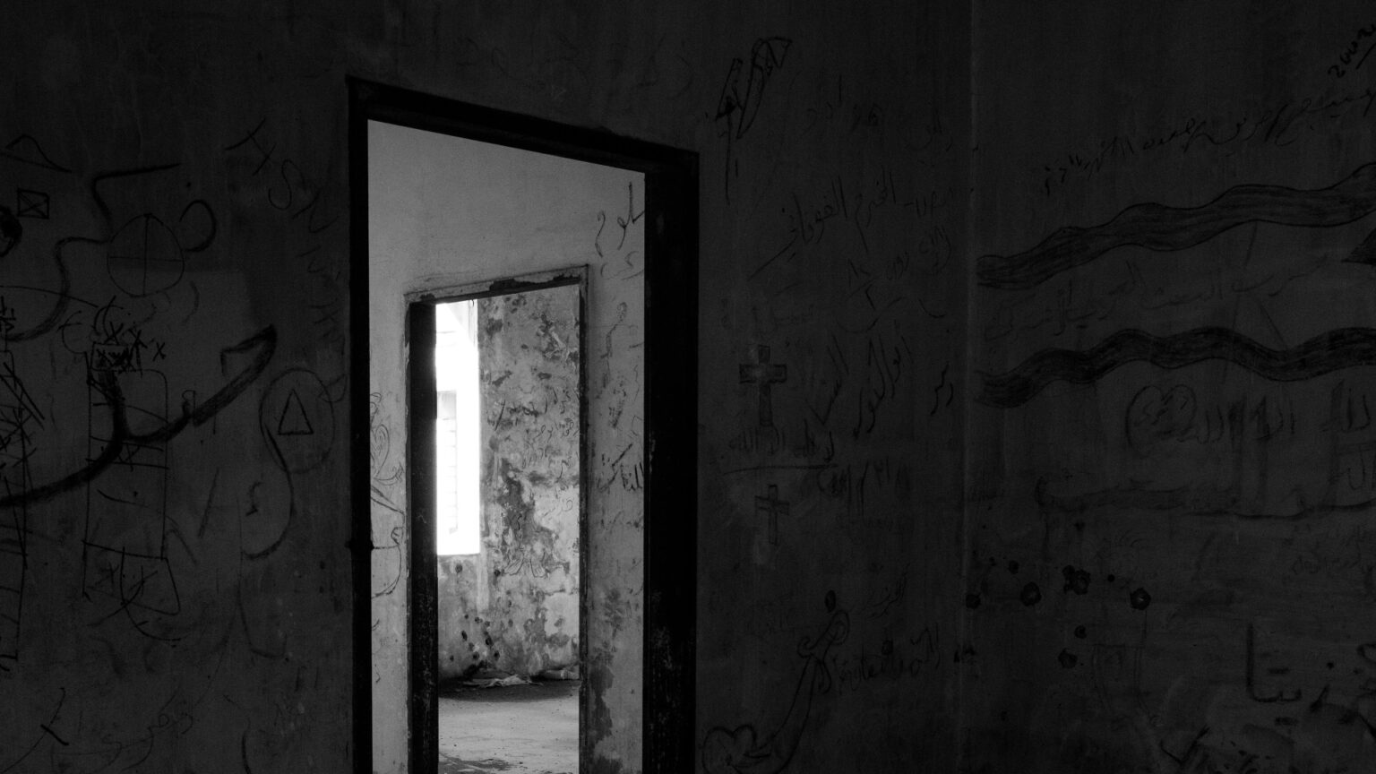 Misteri Rumah Tua Peninggalan Nenek: Terjebak dalam Kisah Horor Mistis