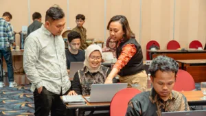 Pamong desa/kalurahan di DIY belajar AI bersama UAJY dan STP AMPTA melalui program pelatihan inovatif DESAI (Desa Adaptif AI).