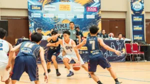 Hoopsdown #3 UAJY menjadi ajang basket pelajar sekaligus wadah pembinaan sportivitas, mental, kerja sama, dan percaya diri.