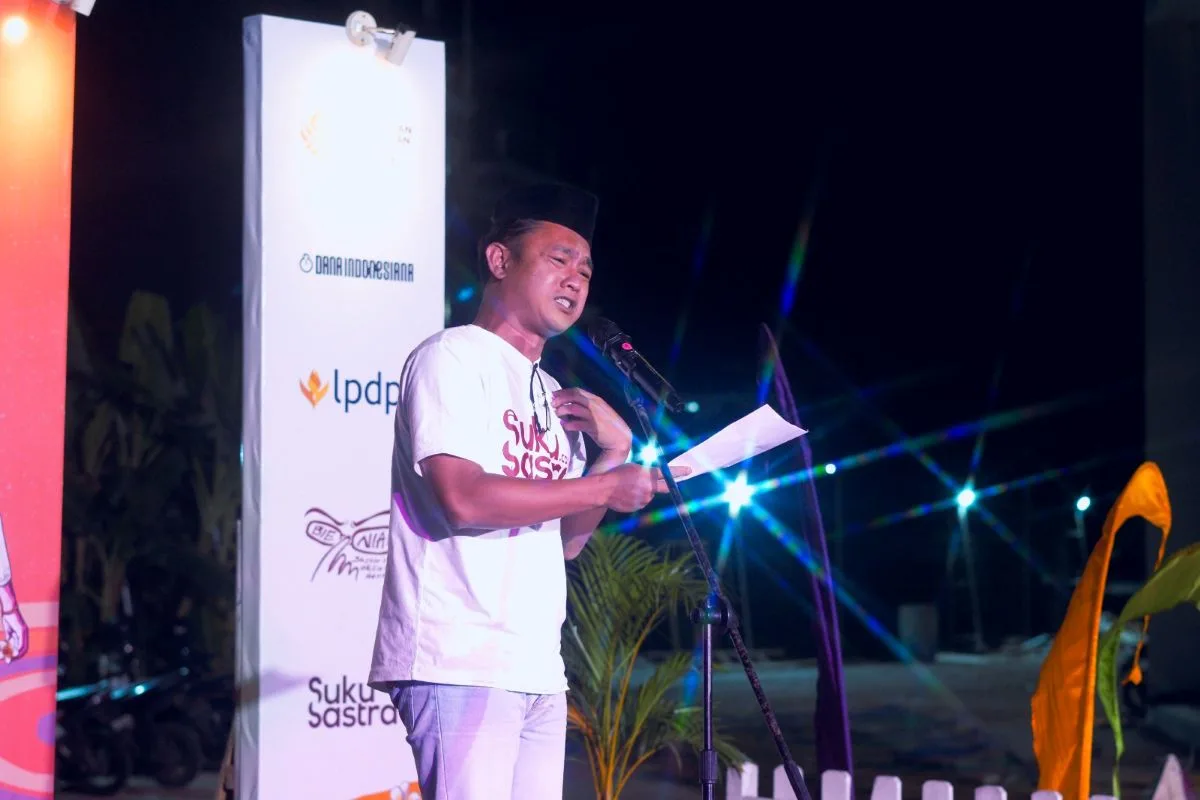 Festival Sastra Yogyakarta 2026 dibuka dengan orasi Prof. Faruk tentang sastra sebagai laku akademik sekaligus laku hidup.