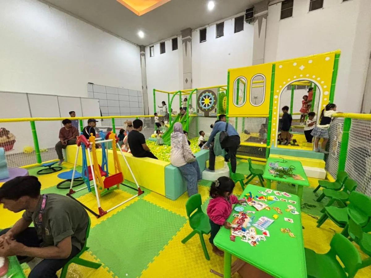 Suasana ramai di booth Panda Playhouse di IMOBY Jogja 2026.