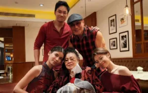 Heniwaty, ibunda Deddy Corbuzier, meninggal pada 26 Agustus 2026. Simak profil, usia, riwayat sakit, dan penyebab wafatnya.