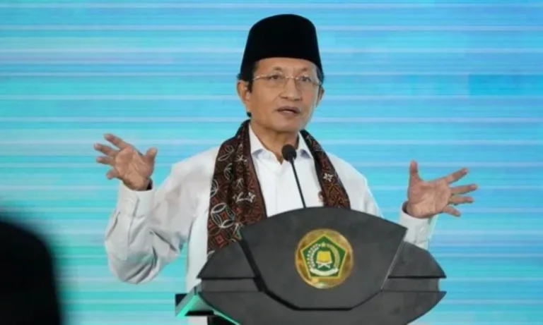 Nasaruddin Umar memilih fokus sebagai Menteri Agama dan tidak maju sebagai Ketum PBNU, demi menjalankan amanah yang lebih luas.