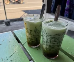 5 dawet legendaris di Banjarnegara dengan cita rasa khas dan harga terjangkau, cocok untuk melepas dahaga saat cuaca panas. (Foto: GMaps/Huda The Traveler)