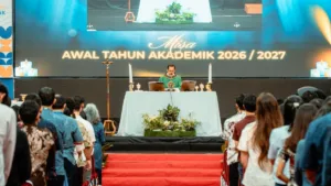 UAJY buka Tahun Akademik 2026/2027 lewat misa di Student Center. Sivitas diajak tegakkan empati dan semangat pelayanan.