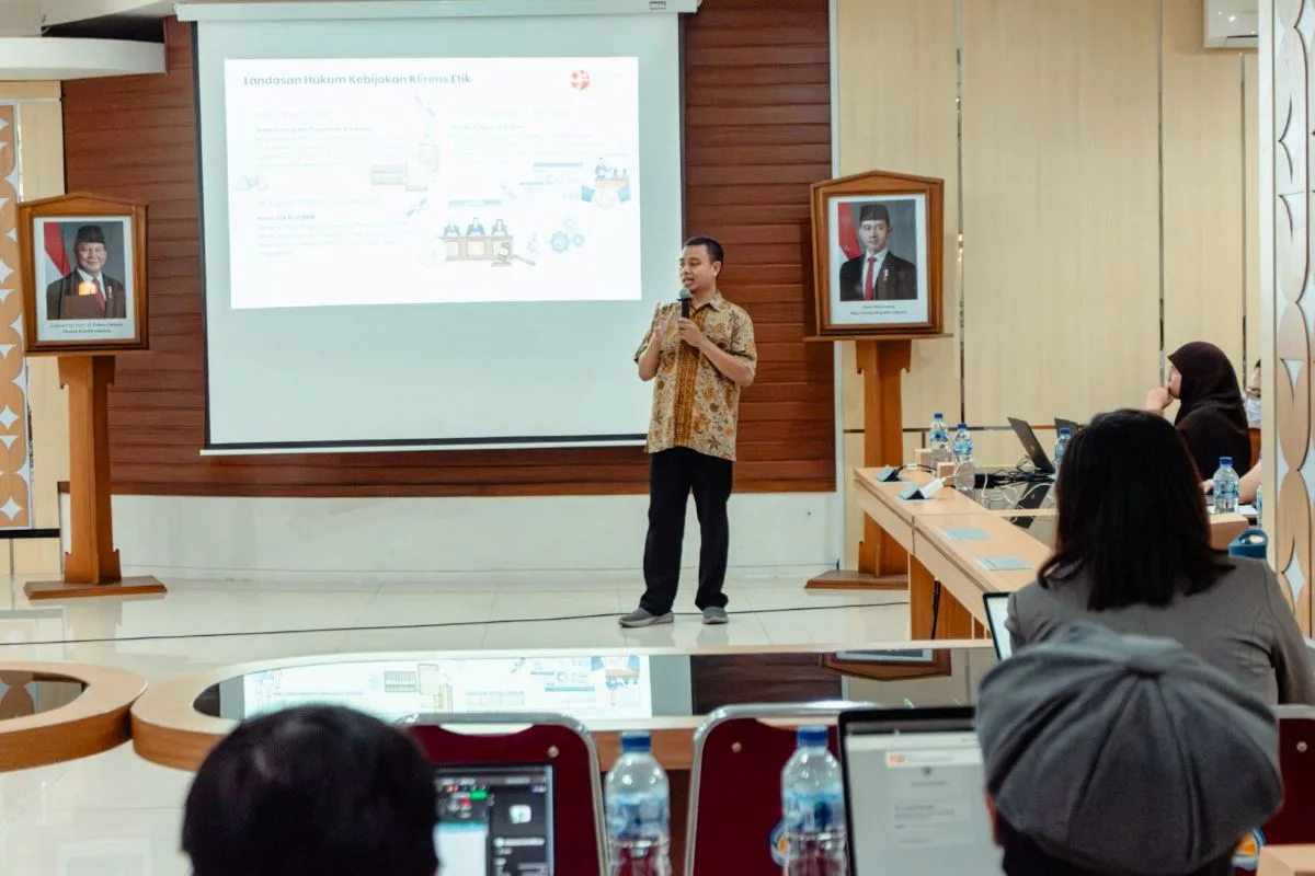 UAJY menggandeng BRIN memperkuat tata kelola klirens etik penelitian melalui pelatihan kebijakan dan manajemen ethical clearance. (Foto: Humas UAJY)