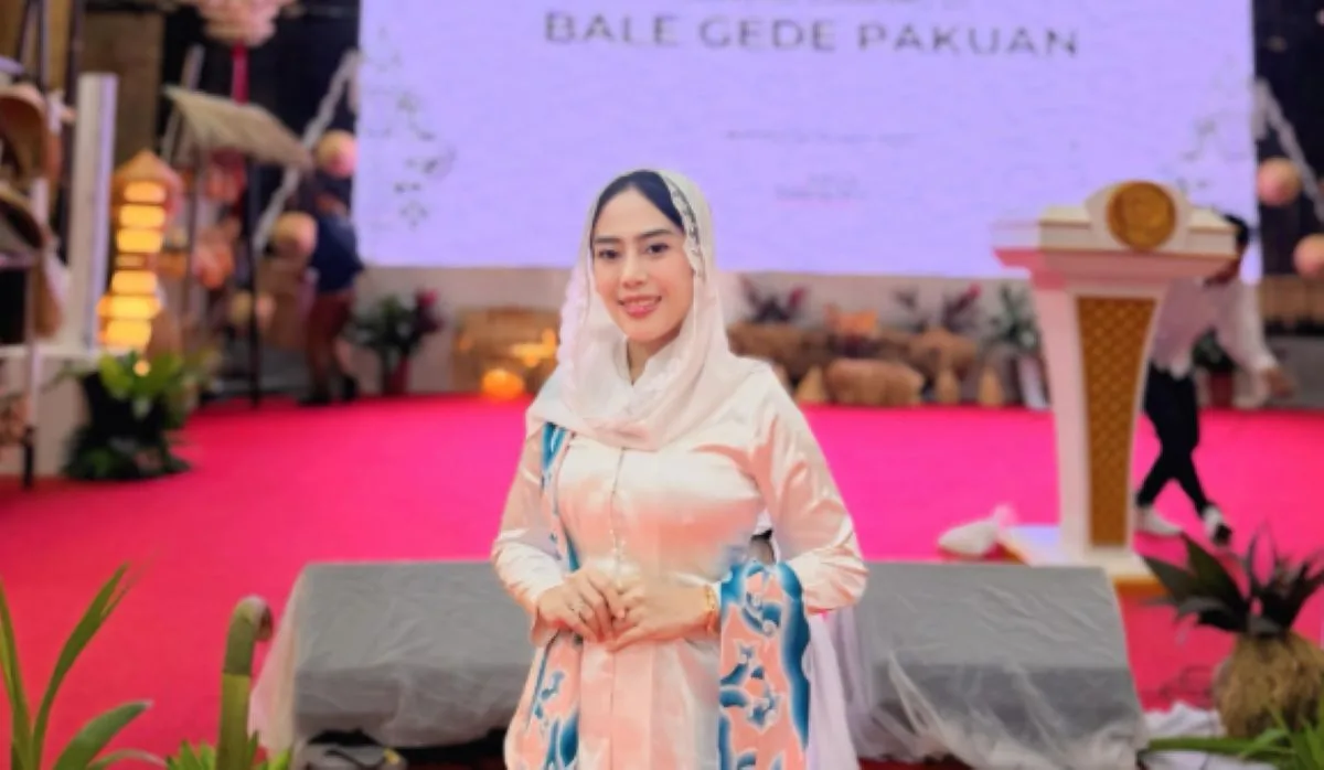 Kanaya Whu meninggal dunia di RSHS Bandung akibat kanker. Simak profil, status pernikahan, karier, dan hubungannya dengan KDM. (Foto instagram/kanayawhu)
