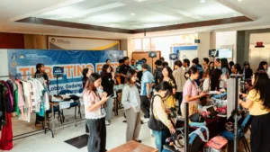UAJY Thrifting Fest 2026 mengajak sivitas akademika mengurangi limbah tekstil sekaligus berdonasi untuk korban bencana alam. (Foto: Humas UAJY)